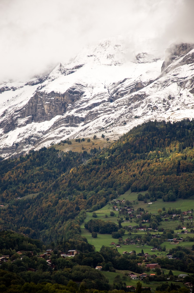Randonnée dans les Aravis : préparez votre escapade montagnarde
